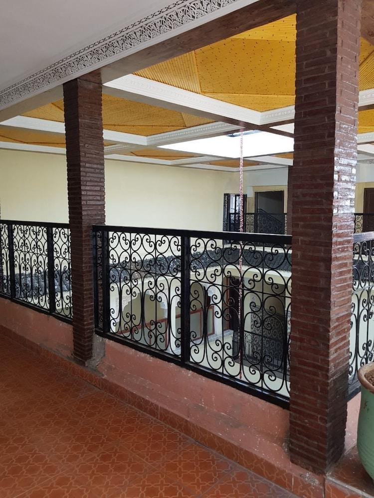Ali Hotel